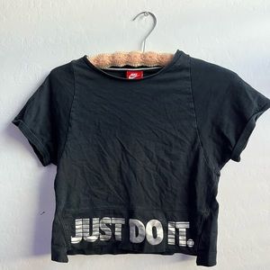 Nike ‘Just Do It’s top